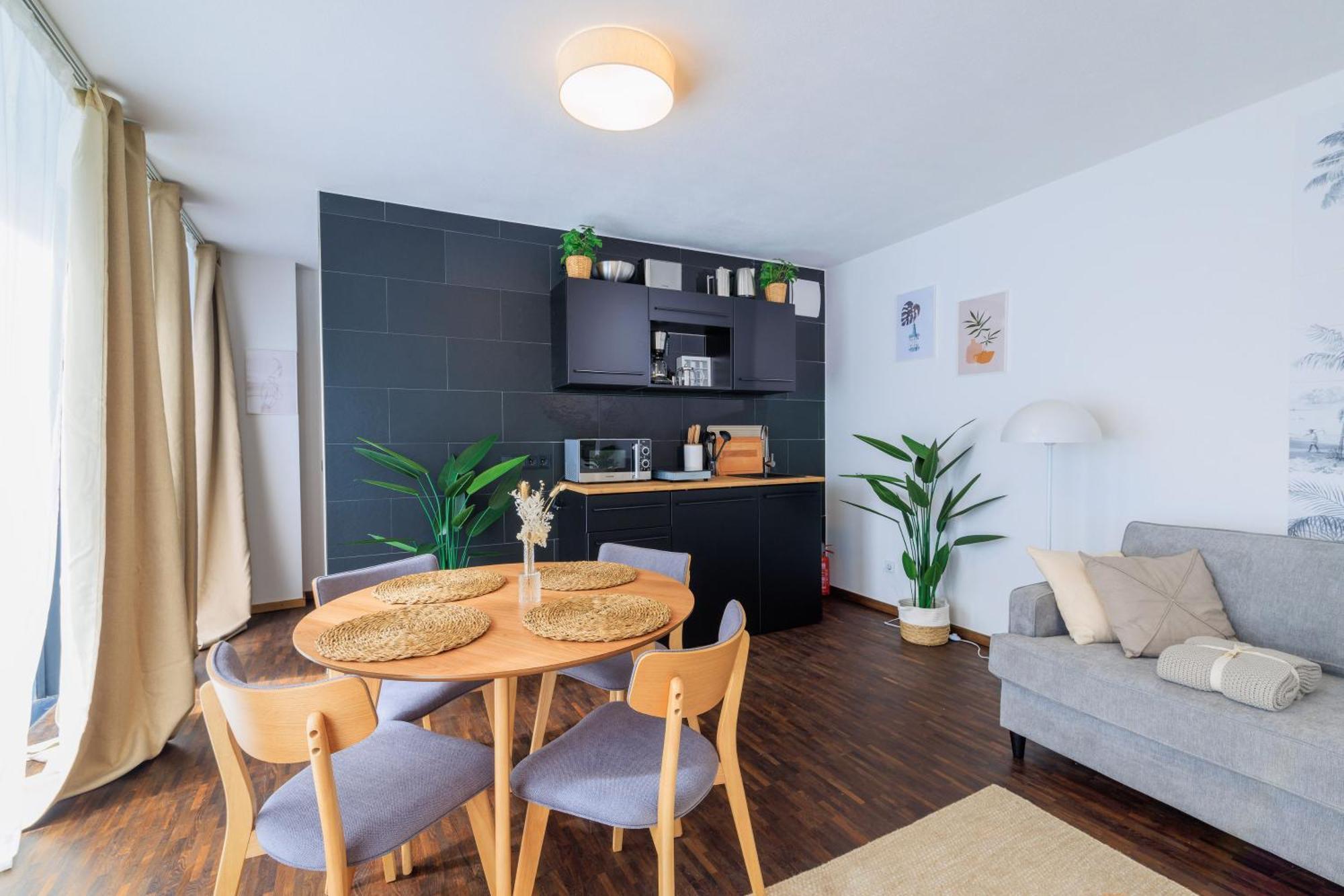 Global Living - Design Apartment I Rathausplatz I Kitchen I Augusta Esterno foto